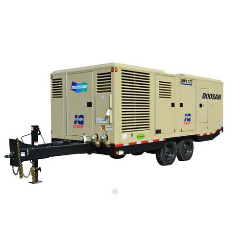 XHP1170WCU-T4F Doosan Air Compressor (1170 CFM, 140 - 365 PSI, 3" Discharge, Cummins QSX 15 Engine)